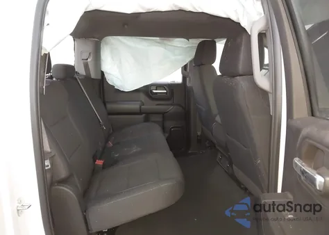 2024 Chevrolet Silverado 1500 4Wd Short Bed Custom z USA, uszkodzony, nr VIN 1GCPDBEK7RZ265399